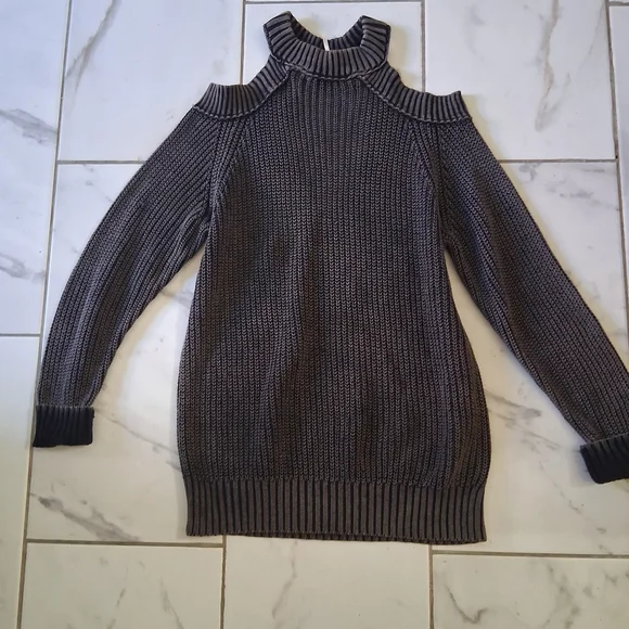 Free People Turtleneck Cold Shoulder Sweater - Grey Black Sz M - Picture 2 of 13